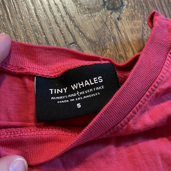 Tiny Whales - Picture 3 of 3